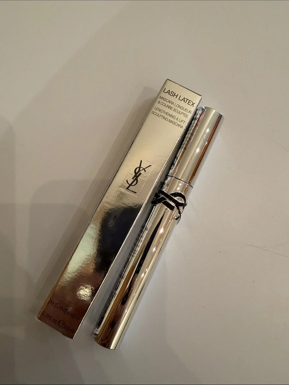 Ysl yves saint Laurent beauty lash latex mascara 1 black new in box *